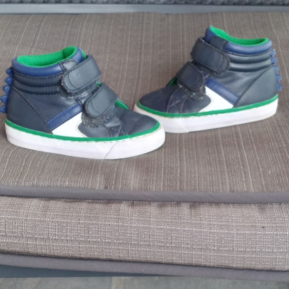 Boys sneakers (toddler)